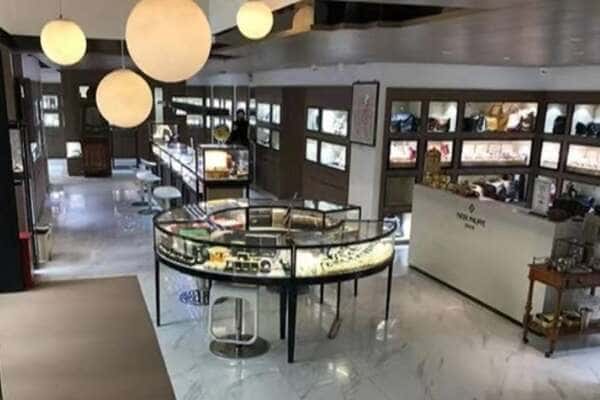 巴音郭楞州若羌县佳哥鉴酒商行